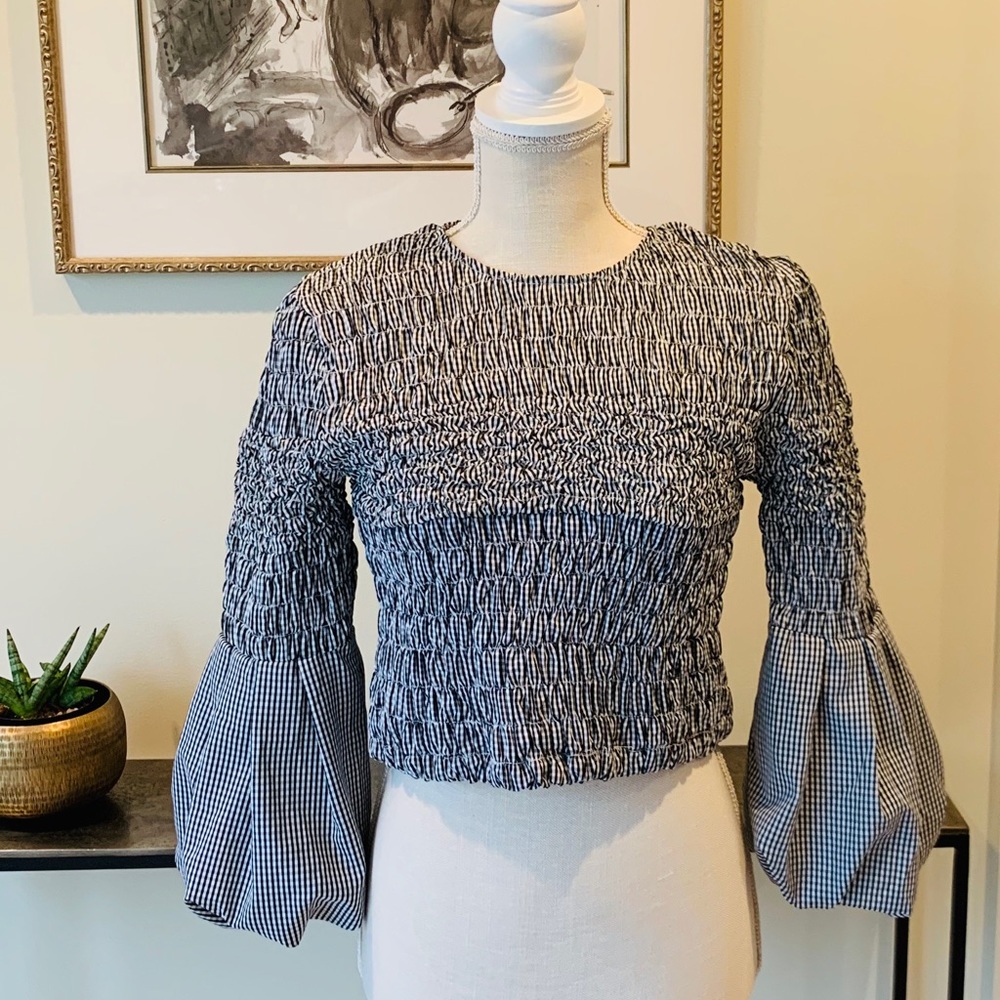 🆕 Women’s Spring Summer Top.   NWT